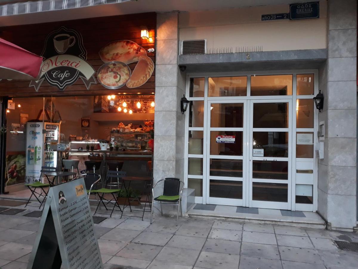 アテネRenovated Studio With Roof Garden Access, 15 M Walk To Acropolisアパートメント エクステリア 写真