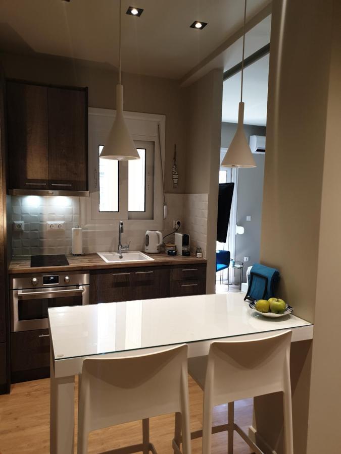 アテネRenovated Studio With Roof Garden Access, 15 M Walk To Acropolisアパートメント エクステリア 写真